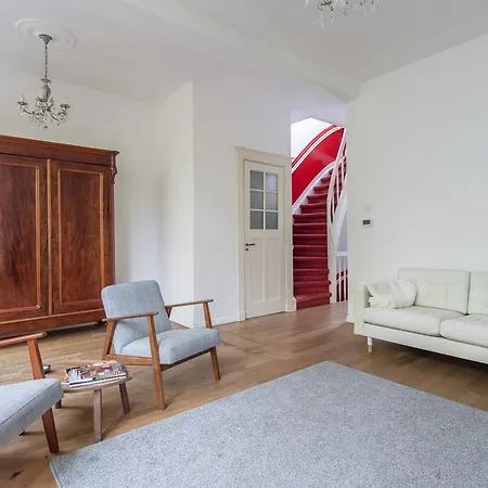 Classic With Terrace Tatil Evi Amsterdam