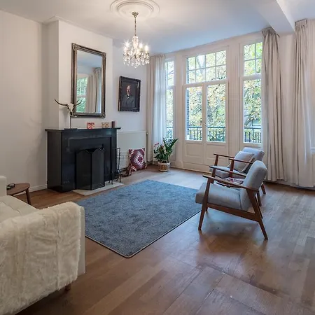Classic With Terrace Tatil Evi Amsterdam